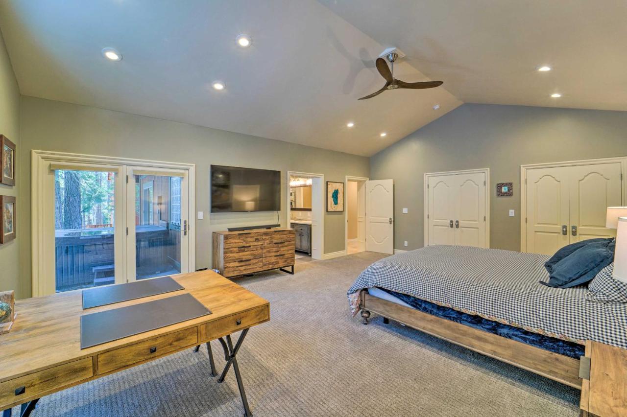 Tahoe Donner Area Home With Private Hot Tub! トラッキー エクステリア 写真